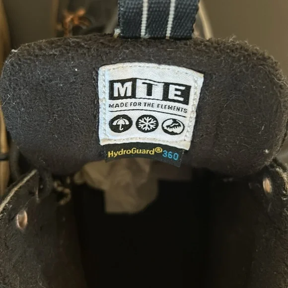 Van’s Off the Wall MTE Women’s size 8 - Picture 8 of 10